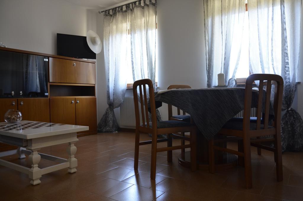 ריבה דל גארדה Residence Mezzosole חדר תמונה