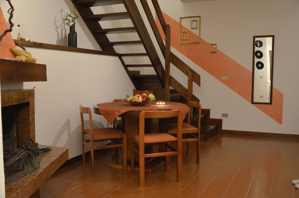 ריבה דל גארדה Residence Mezzosole חדר תמונה