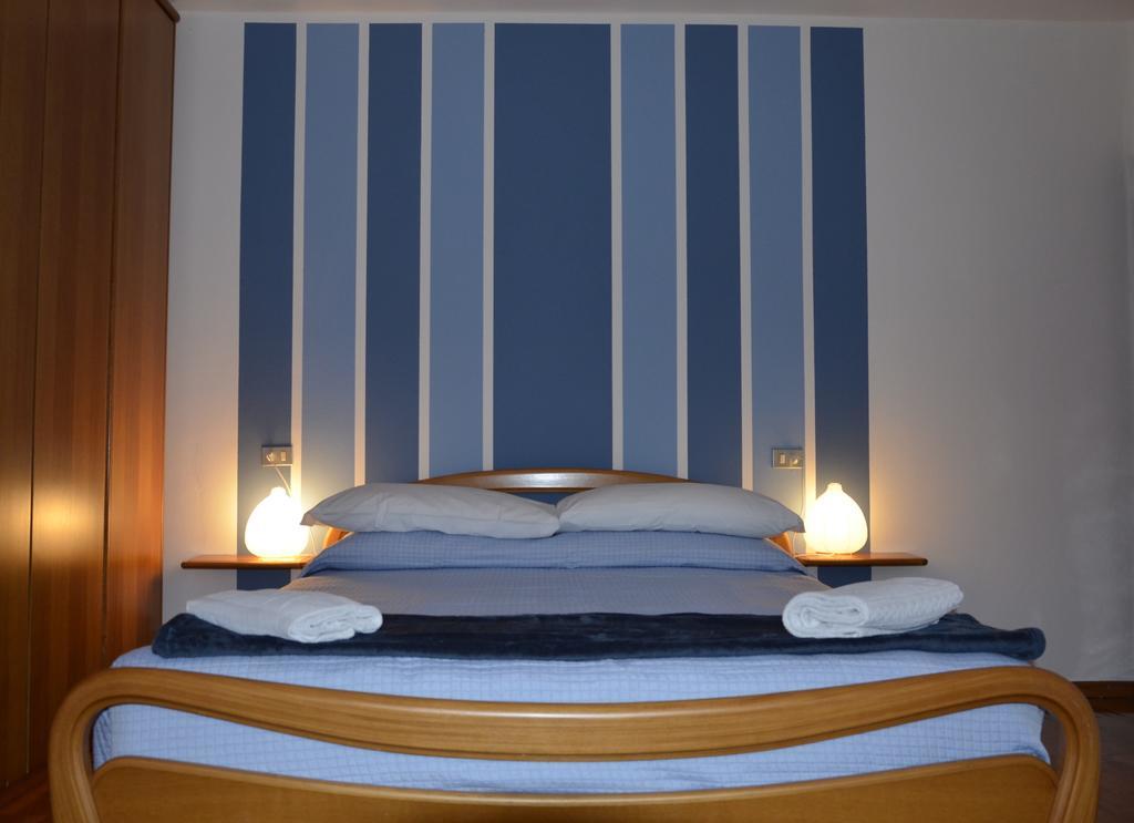 ריבה דל גארדה Residence Mezzosole חדר תמונה